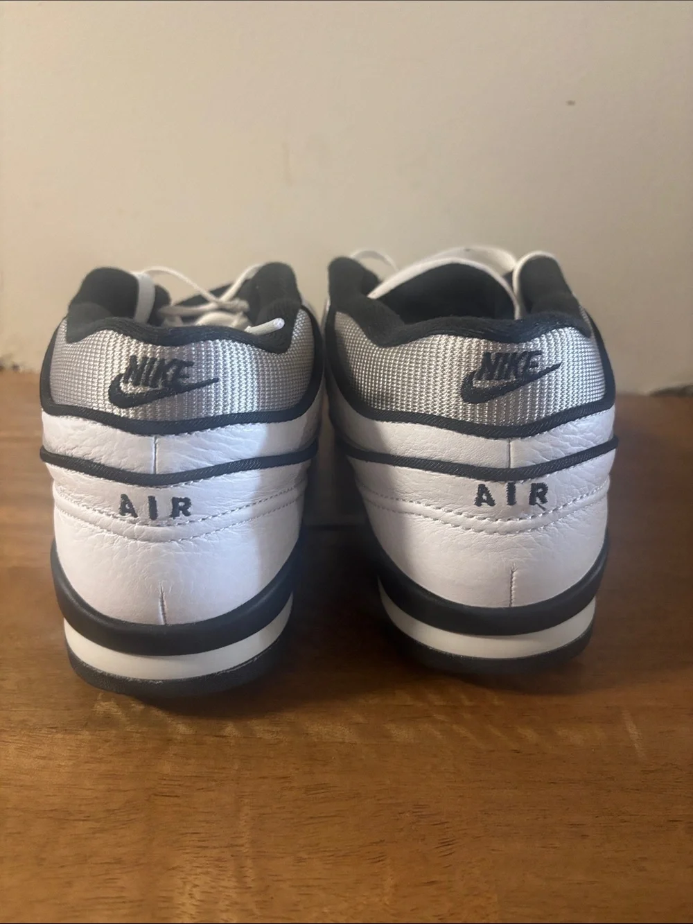 Nike stylish low